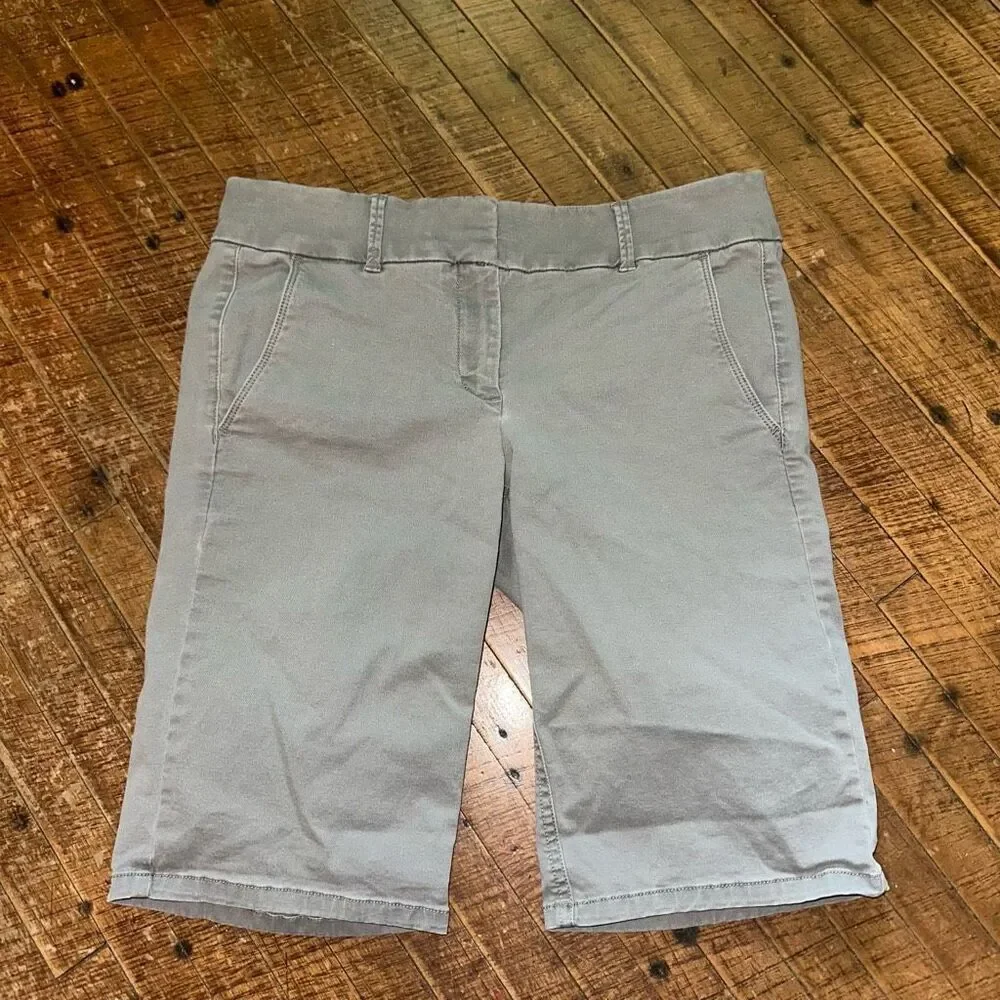 Loft gray flat front normcore size 8 Marisa Bermuda shorts